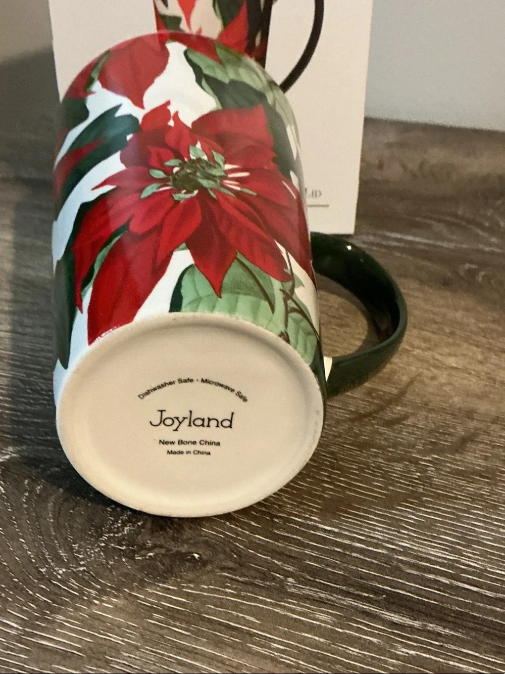 Joyland Poinsettia Red Bone China Latte Mug 17 oz New in Box LID NOT INCLUDED